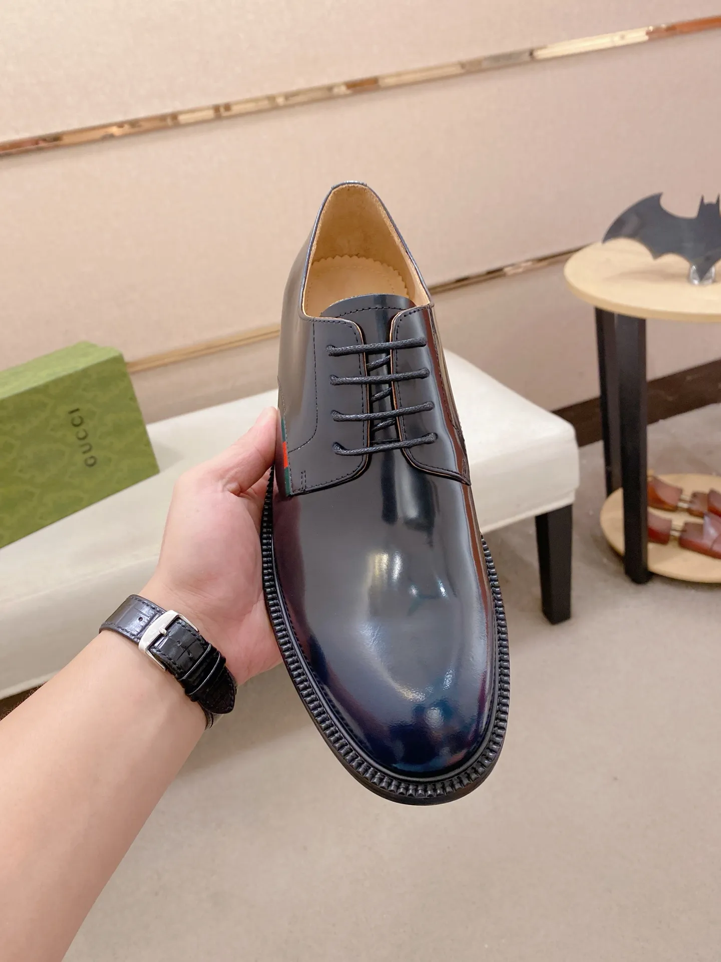 Men's shoes 💰: 520💰 (GUCCI) new series ss hot new products 💢 💠 Casual leather shoes 👞, first layer of cowhide, upper hardware buckles and logo on the sides of the shoe, brand logo on the insole and sole 💠 💎Upper: 100% cowhide 💎Inner: cowhide/100% 💎Feet: cowhide/100% 💎Sole: rubber/100% 💎SIZE: 38 39 40 41 42 43 44 Can be customized 45